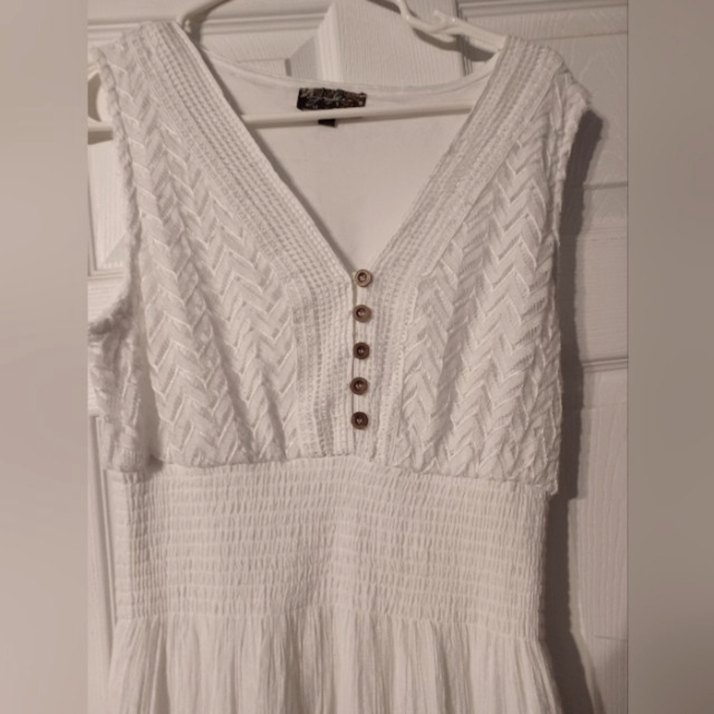 NWOT white long dress Petite Large